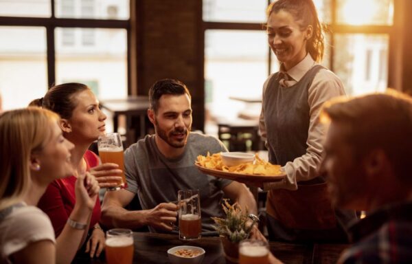 Hospitality restaurant service e1714404276258.jpg